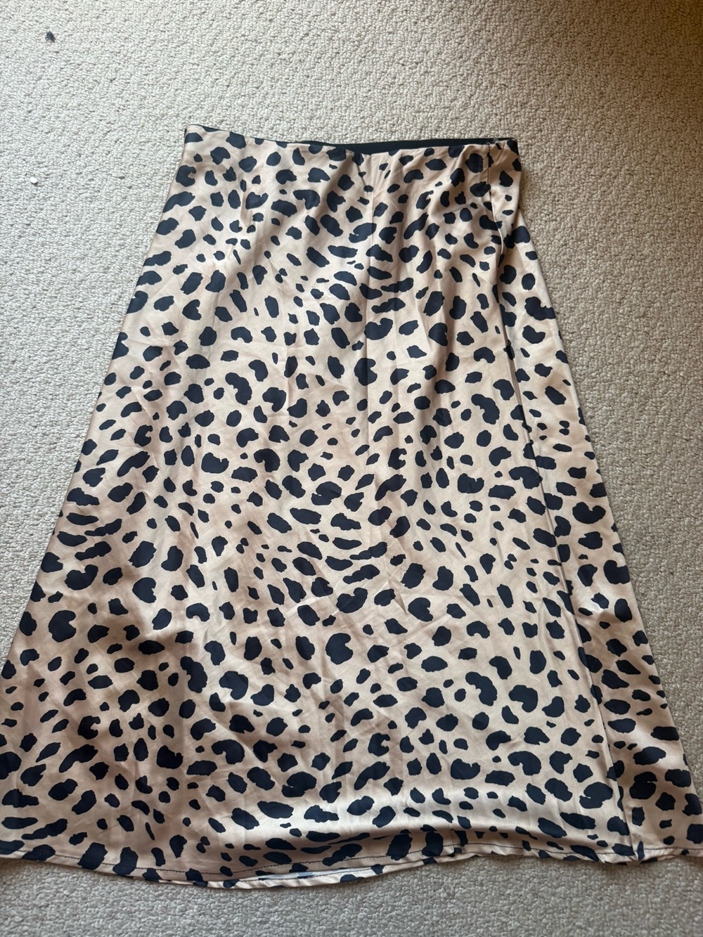 NWOT Beige and Black Leopard Print Midi Skirt
